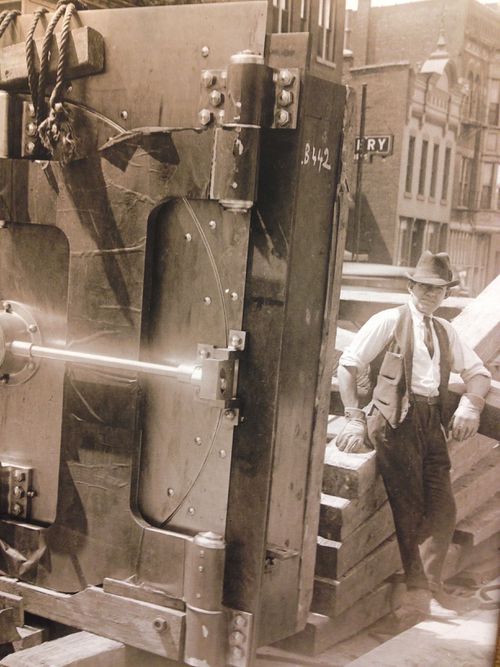 UNION TRUST AND SAVINGS BANK Encyclopedia Dubuque